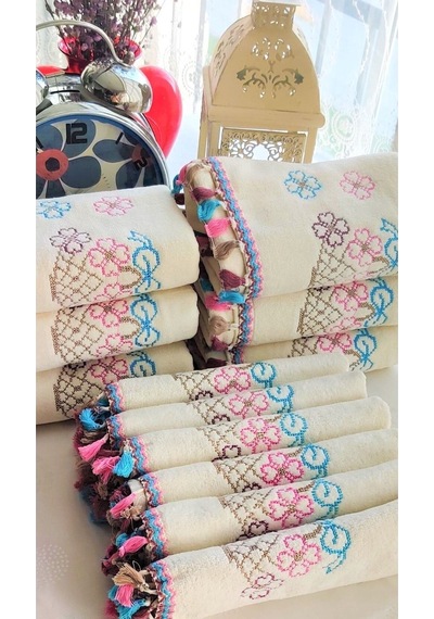 Çeyizlik Kanaviçe Çiçek Desenli Püsküllü Bukle Lüks Mutfak Havlu Seti 30x50 6'lı Set Krem