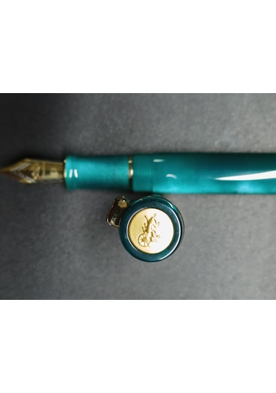 Jinhao Prestij 100 Serisi Dolma Kalem Geleneksel Ef Uçlu,gövde Reçine Ve Pigment Boya İle Kaplıdır 508 Yeşil