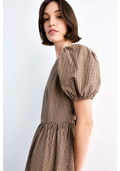 Defacto Fitted Kareli Poplin Kısa Kollu Mini Elbise F9944ax25smbn306 Kahve