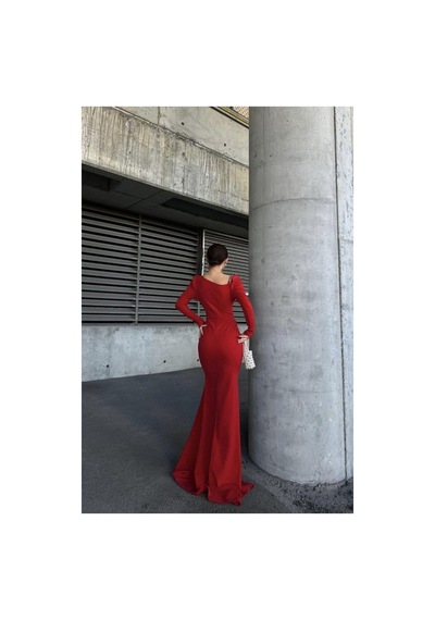 Lior Design Kadın Şık Model Kayık Yaka Taş Detaylı Uzun Kollu Abiye Elbise Kırmızı
