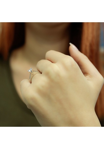 Lova D Renk 0,41 Karat Pırlanta Tektaş Yüzük - HRD Sertifikalı - 1040004