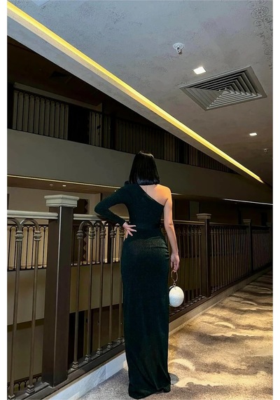 Euro Class Kadın Trend Tasarım Tek Omuz Yırtmaçlı Balık Kesim Abiye Elbise Zümrüt