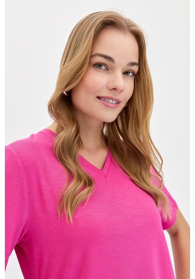 Kadın V Yaka Flamlı Kumaş Basic Tshirt Fuşya Fuşya