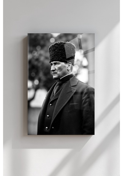 Atatürk Siyah Beyaz Kırılmaz Cam Tablo