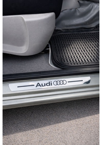 Audi Uyumlu Özel Kapı Eşik Yazısı Krom