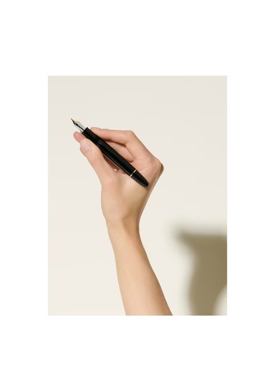 Montblanc Meisterstück Altın Kaplama Dolma Kalem 132458 Siyah