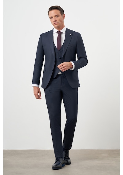 Morven Erkek Lacivert Poliviskon Trend Yelekli Çizgili Desen Slim Fit Sivri Yaka Takım Elbise Lacivert Morven Erkek Lacivert Poliviskon Trend Yelekli Çizgili Desen Slim Fit Sivri Yaka Takım Elbise Lacivert