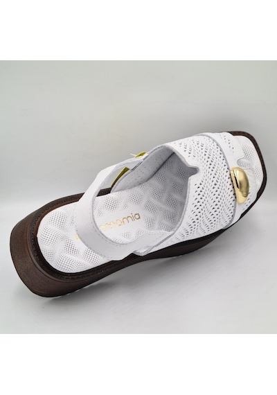 Mammamia D26ys-2920 Beyaz Hakiki Deri Lastikli Kalın Taban 3cm Topuk 5cm Kadın Sandalet