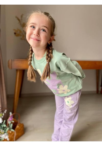 Kiız Çocuk 2'li Takım. Çiçek Motifli Mükemmel Kalite 2 İplik Tam Kalıp Pamuklu Takım Yeşil Kiız Çocuk 2'li Takım. Çiçek Motifli Mükemmel Kalite 2 İplik Tam Kalıp Pamuklu Takım Yeşil
