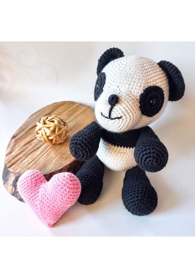 Atölye Bigi Panda Pako ve Kalp BB6N Amigurumi Oyuncak
