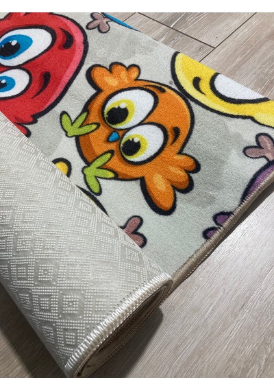 Çocuk Halısı Kaymaz Tabanlı Kısa Tüylü 100x150 Ebatlı Halı+3 Mm M