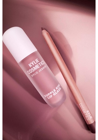 Kylie Glossy Lip Kit Dudak Kalemi Ve Parlatıcı Set Kylie 808 Kylie