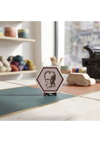 Anlamlı Atatürk Portreli Dekoratif Parça, Modern Yaşam Alanları İçin Estetik Dekorasyon 10x10 Cm, Yavru Ağzı