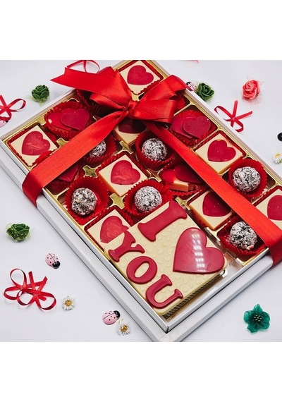 Nin Chocolate Sevgiliye Aşk Temalı Trüf Ve Figür Spesiyal Çikolata