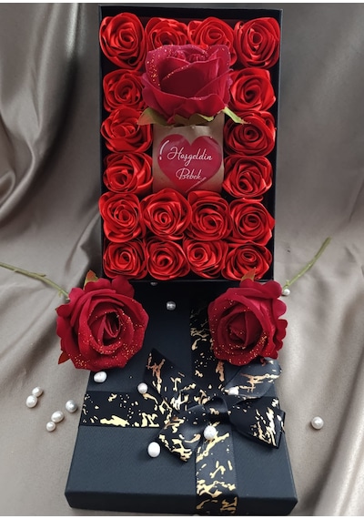 İnci Mode Hoşgeldin Bebek 18+1 Çiçekli Kutu Hediyelik Çiçek Kutusu Siyah Hastaneye Hediye Doğum Hedi