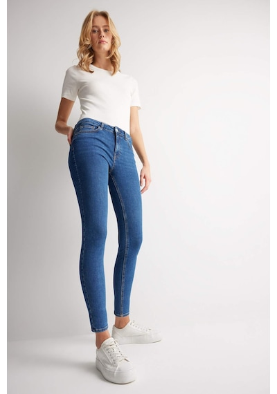 Defacto Rebeca Skinny Fit Yüksek Bel Dar Paça Bilek Boy Jean Pantolon C7609AX24AUNM28 Mavi