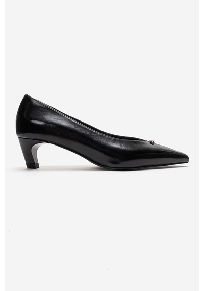 Luvishoes Versay Siyah Sivri Burun Kadın Kısa Topuklu Ayakkabı