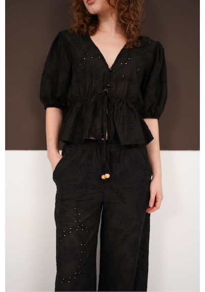 Verymoda Önden Bağlamalı Nakışlı Vual Bluz D2820 Siyah