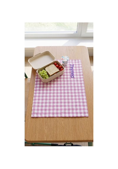 Kişiye Özel İsim Nakışlı Duck Kumaş Beslenme Örtüsü 45x35 Cm Su Ve Leke Tutmaz Kumaş - 922808783