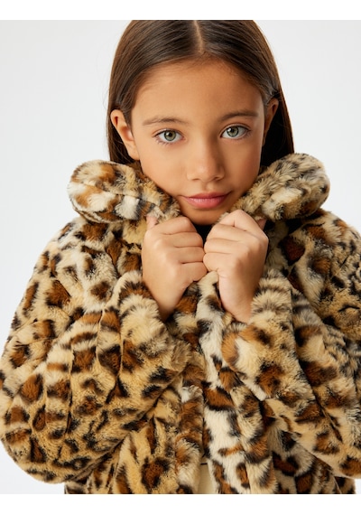 Koton Oversize Bebe Yaka Leopar Mont Suni Kürklü Uzun Kollu Bej Desenli 5wkg00009ak Ekru