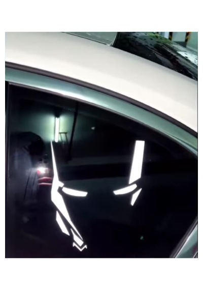 Iron Man Figürü Fosforlu Oto Araç Sticker Fosfor