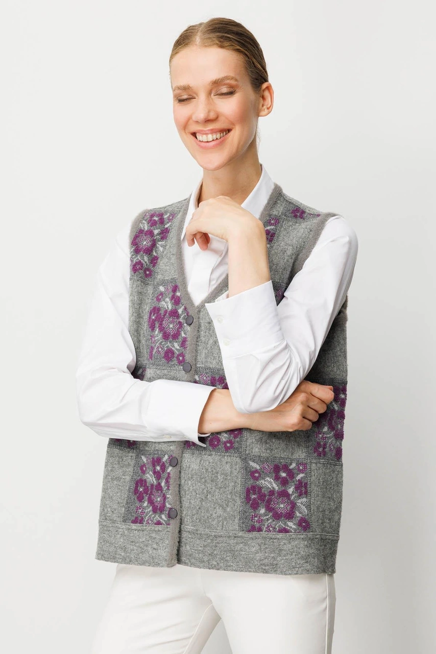 Desen Triko Kadın Pıtırcık Çiçekli Patchwork Keçe Yün Yelek Y.füme A.mor Y.füme A.mor Desen Triko Kadın Pıtırcık Çiçekli Patchwork Keçe Yün Yelek Y.füme A.mor Y.füme A.mor