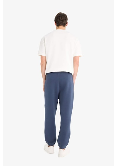Defacto Regular Fit Beli Bağcıklı İçi Yumuşak Tüylü Paçası Lastikli Baskılı Fermuar Cepli Eşofman Altı Y5511az25aunv94 Lacivert Defacto Regular Fit Beli Bağcıklı İçi Yumuşak Tüylü Paçası Lastikli Baskılı Fermuar Cepli Eşofman Altı Y5511az25aunv94 Lacivert