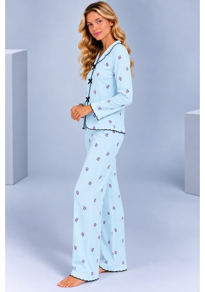 Pijamask Kadın Desenli Fiyonk Detaylı Düğmeli Uzun Kollu Müslin Pijama Takımı Bebe Mavisi Pijamask Kadın Desenli Fiyonk Detaylı Düğmeli Uzun Kollu Müslin Pijama Takımı Bebe Mavisi