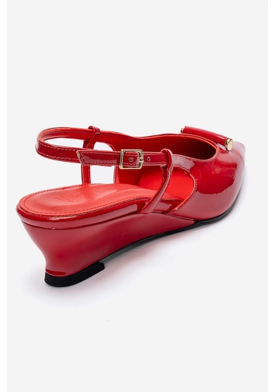 Luvishoes Rhea Kırmızı Rugan Tokalı Mini Dolgu Kadın Topuklu Ayakkabı