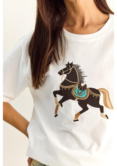 Shade Kadın Figürlü Nakış Ve Boncuk Detaylı Oversize T-shirt 2222 60286121 - Beyaz