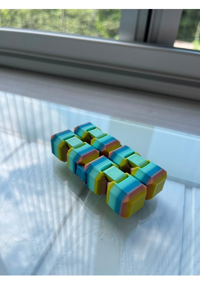 Renkli Rengarenk Sonsuzluk Küpü / Fidget Cube / Stres Giderici Eklem Oyuncak 3d Üretim