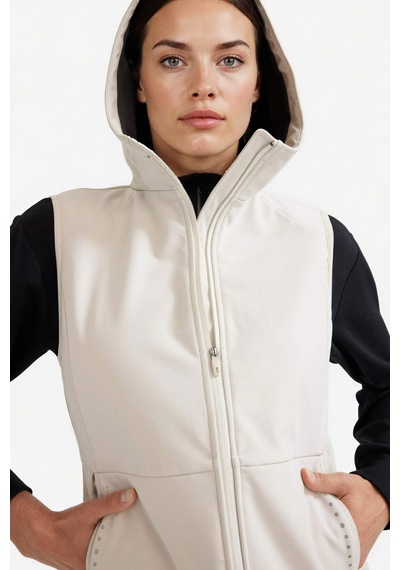 Defacto Defactofit Su İtici Slim Fit Dar Kesim Kapüşonlu Fermuarlı Sporcu Softshell Yelek D6083ax25aubg721 Bej Defacto Defactofit Su İtici Slim Fit Dar Kesim Kapüşonlu Fermuarlı Sporcu Softshell Yelek D6083ax25aubg721 Bej