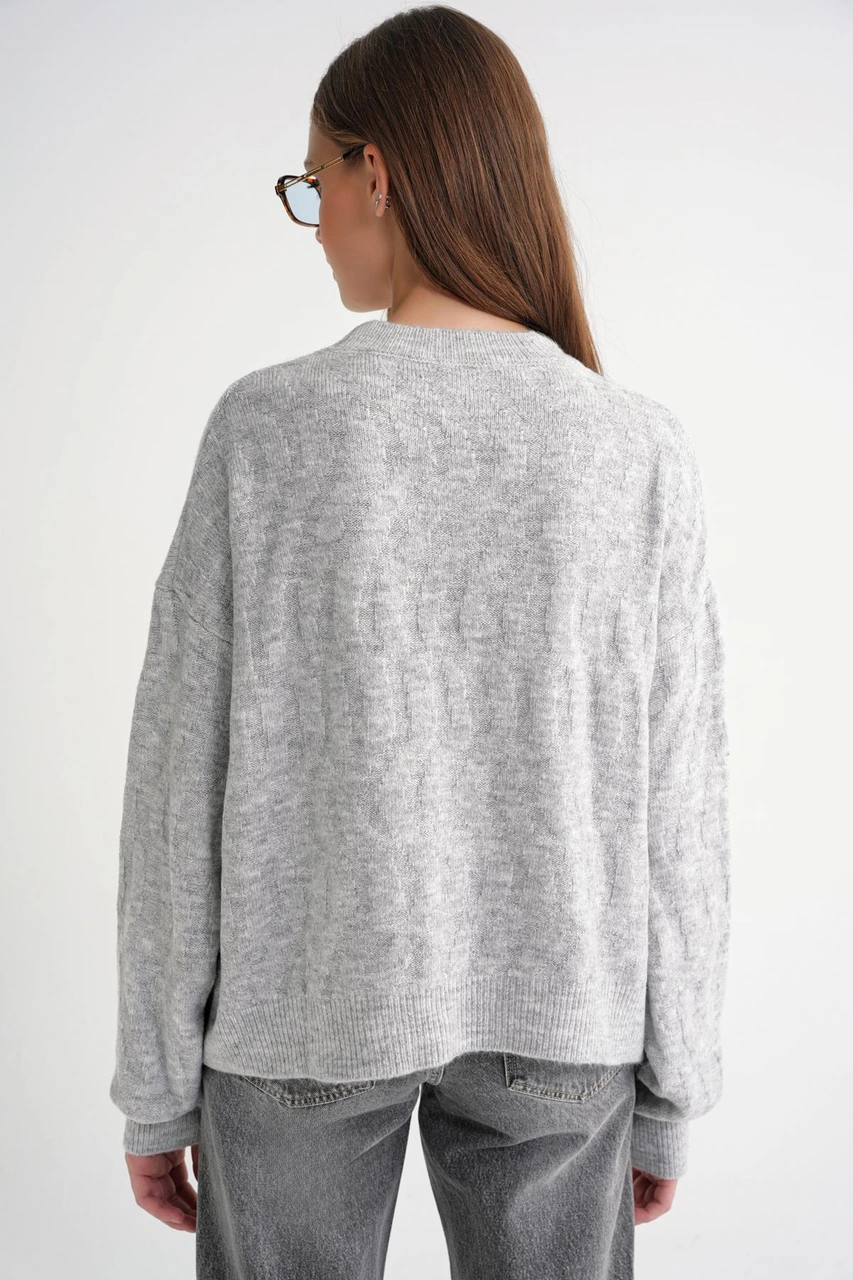 Mixray 6947 Kadın Kendinden Desenli Oversize Triko Kazak Gri