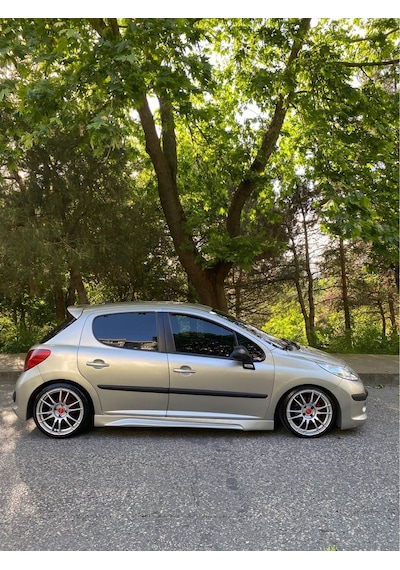 Peugeot 207 Marşpiyel Takımı -- Plastik