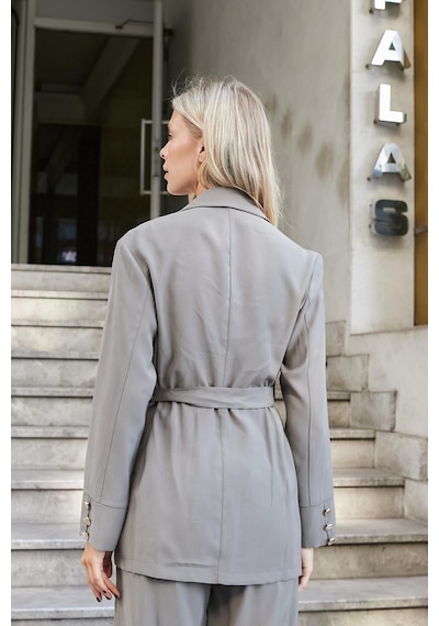 Kadın İpeksi Modal Kumaş Yakalı Cep Kapaklı Kolları Düğmeli Bağcıklı Uzun Blazer Baharlık Ceket-antrasit Antrasit Kadın İpeksi Modal Kumaş Yakalı Cep Kapaklı Kolları Düğmeli Bağcıklı Uzun Blazer Baharlık Ceket-antrasit Antrasit