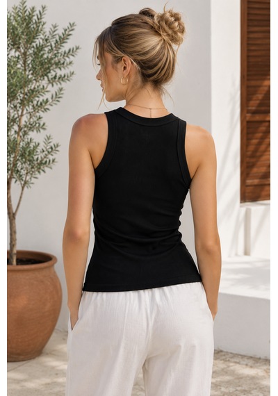 Feyece Siyah Zargo Model Fitted/vücuda Oturan Geniş Biyeli Halter Yaka Fitilli Esnek Örme Crop Bluz Feyece Siyah Zargo Model Fitted/vücuda Oturan Geniş Biyeli Halter Yaka Fitilli Esnek Örme Crop Bluz