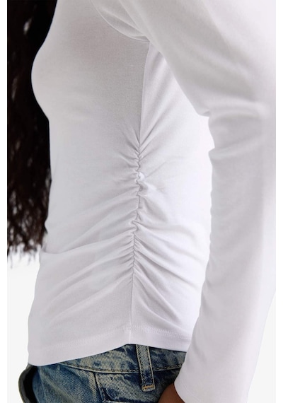 Defacto Slim Fit Dar Kesim Kayık Yaka Uzun Kollu Tişört F9029ax25auwt83 Beyaz
