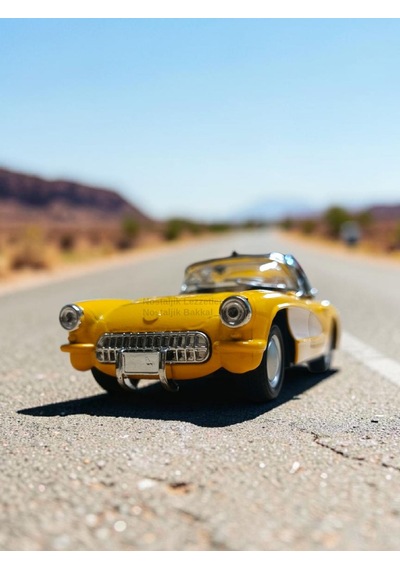 Nostaljik Metal Çek Bırak Sarı 1957 Chevrolet Corvette Araba Kapılar Açılır Çok Renkli