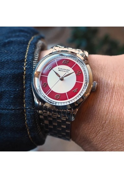 Futaba Scarlet Red Kol Saati Gümüş