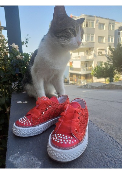 Scarpe Magiche Kırmızı Bağcıklı Kız Ayakkabısı 31-35 Numara Arası Işıksızdır Kırmızı