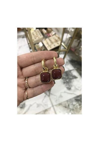 Gold Detaylı Kare Model Bordo Küpe