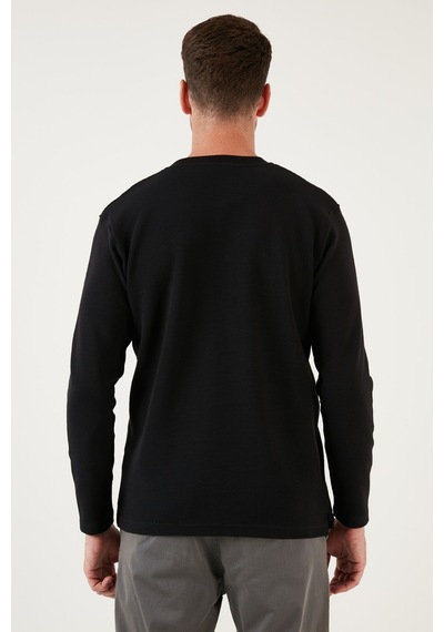 Buratti % 100 Pamuk Bisiklet Yaka Regular Fit Erkek Sweat 5905406 Siyah Buratti % 100 Pamuk Bisiklet Yaka Regular Fit Erkek Sweat 5905406 Siyah
