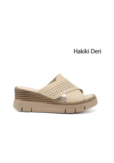 Gönderi(R) Gönderi R Kadın Bej Dolgu Topuklu Hakiki Deri Terlik Dyza72745525