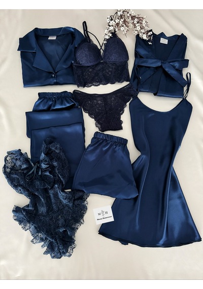 Mh Moony Homewears Kutulu 8 Parça Lacivert Saten Pijama Gecelik Iç Giyim Dev Çeyiz Seti Lacivert Mh Moony Homewears Kutulu 8 Parça Lacivert Saten Pijama Gecelik Iç Giyim Dev Çeyiz Seti Lacivert