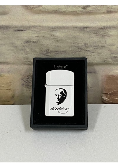 Lotus Marka Kemal Atatürk Portreli Ve İmzalı Beyaz Renk Benzinli