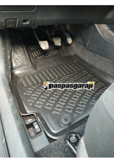 Toyota Uyumlu Corolla Sedan 3D Havuzlu Paspas 2006-2013 Arası