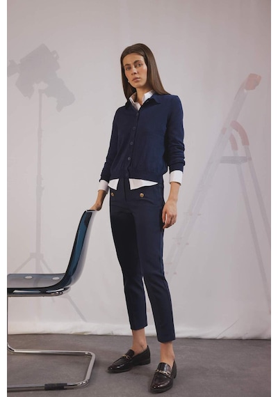 DeFacto Skinny Fit Yüksek Bel Cepli Düğmeli Düz Paça Kumaş Pantolon E5431AX25SPNV253
