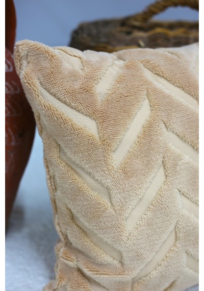 Chevron Welsoft Jakarlı Dekoratif Kırlent Kılıfı 43x43 Cm - Ztchevron Bej