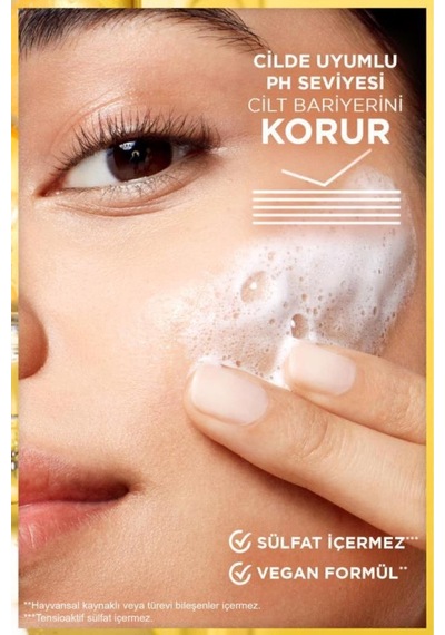 Garnier Serum 30 ML + Aydınlatıcı Krem 50 ML + C Vitamini Parlaklık Veren Temizleyici 250 ML