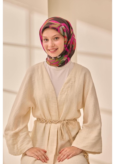 Silk Home Olinda İpek Eşarp 47003-02 Soluk Siyah, Kırmızı, Yağ Yeşili, Fuşya